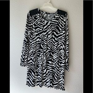 (2 for $20) Black and white midi dress. Size 10
